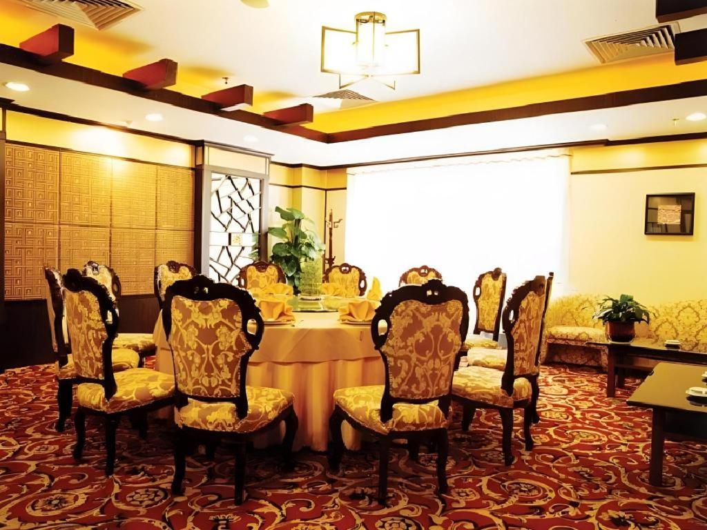 Guangzhou Galaxy Hotel Bagian luar foto